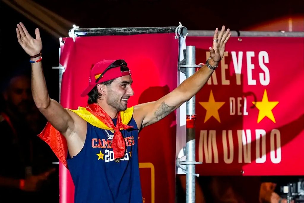 Arsenal and Tottenham join race to sign Barcelona star Ferran Torres this summer