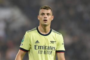 Arsenal breaks silence on midfielder targets and busts transfer rumors