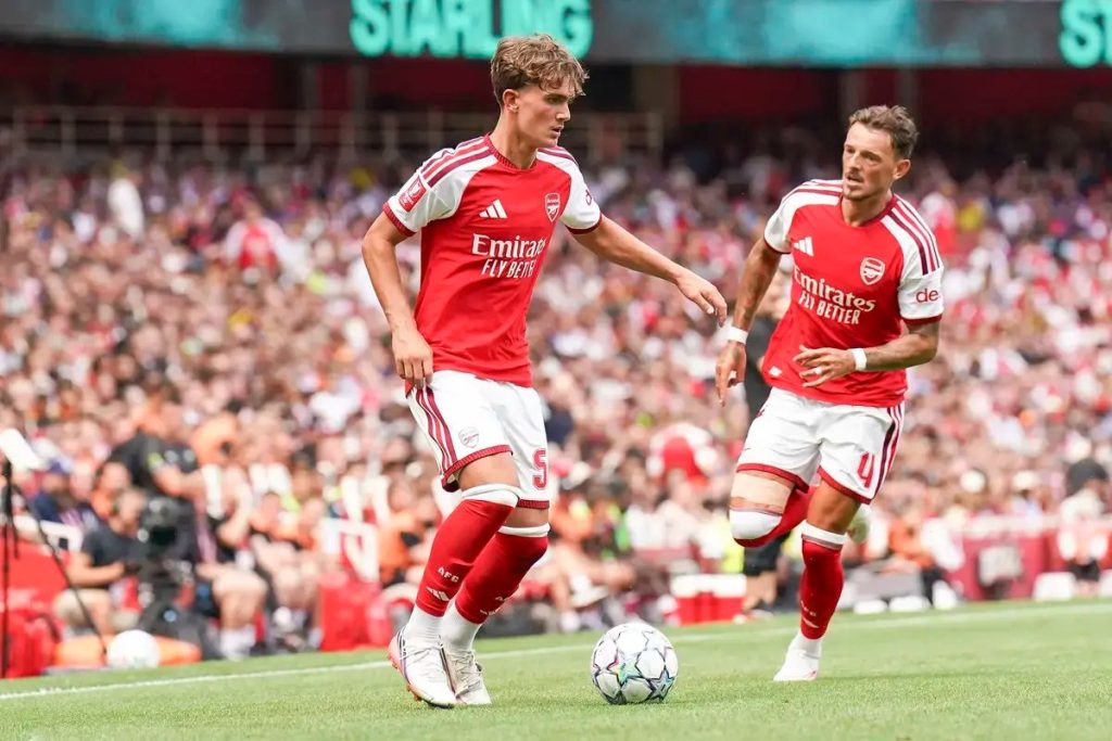 Arsenal dominates Como in friendly match at Emirates Stadium