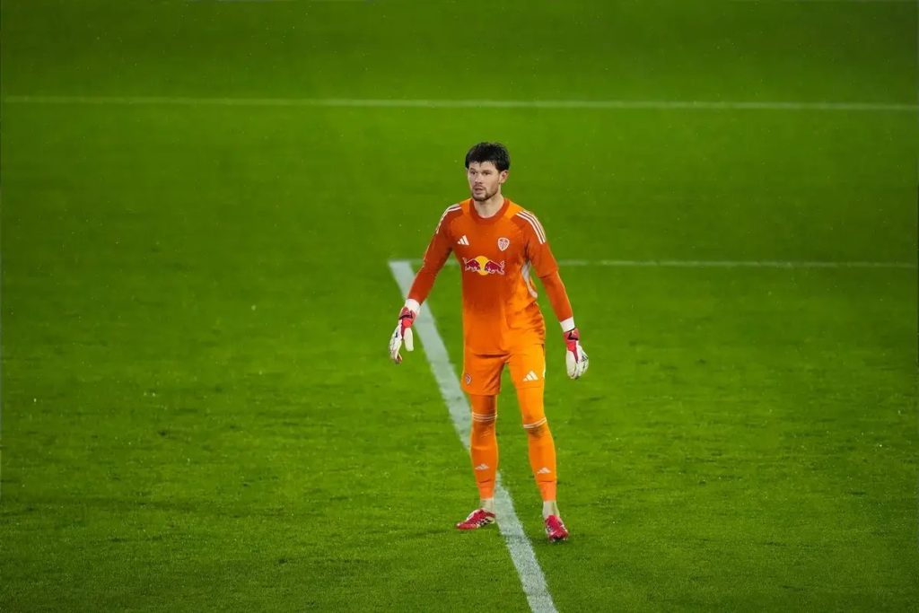 Arsenal eyes free agent Illan Meslier as smart Premier League backup goalkeeper move