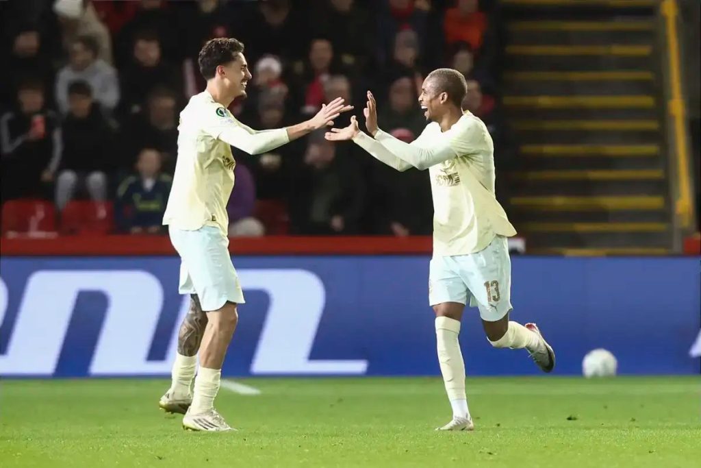Arsenal given green light to sign Kaua Elias after Vinicius Jr deal update