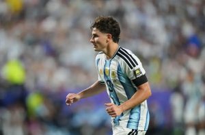 Joan Laporta confirms Barcelona’s significant offer for Julián Álvarez amid Atlético resistance