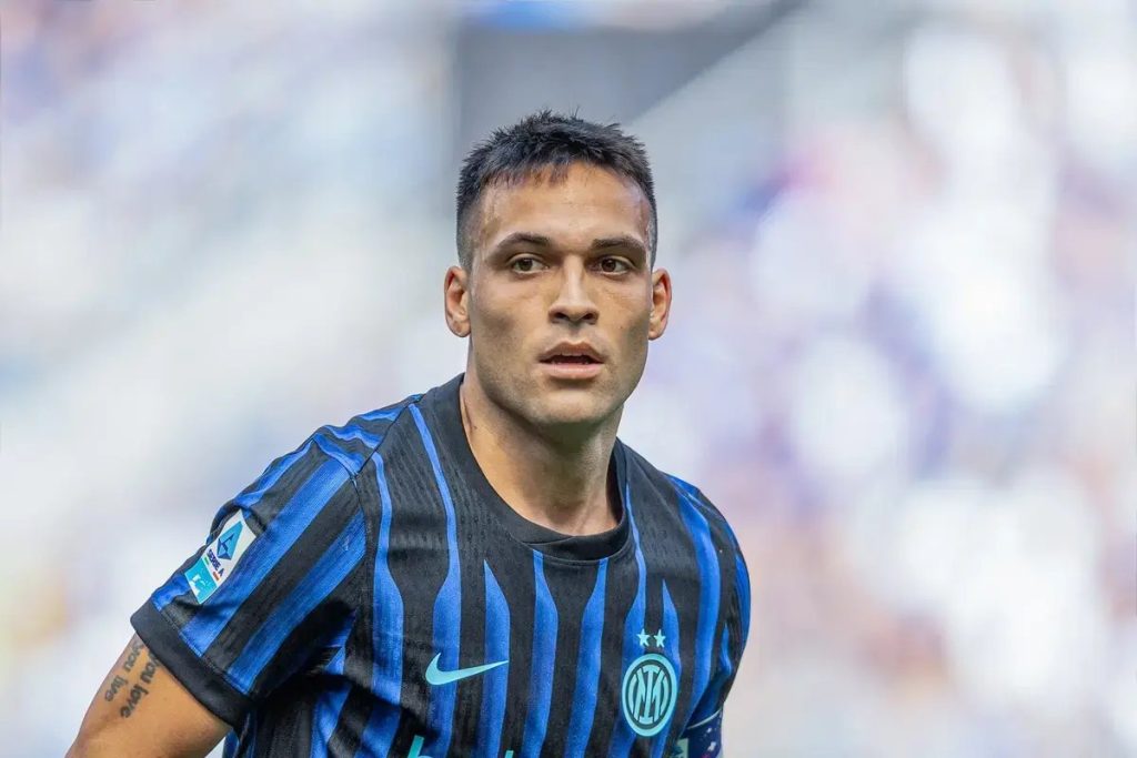 Arsenal make late £73m Lautaro Martinez approach after Alvarez chase ends