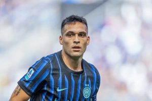 Arsenal make late £73m Lautaro Martinez approach after Alvarez chase ends