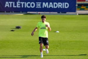 Arsenal makes last-ditch transfer offer for Julian Alvarez amid fresh striker talks
