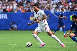 Arsenal misses out on Morgan Rogers as transfer window favors evolution over revolution