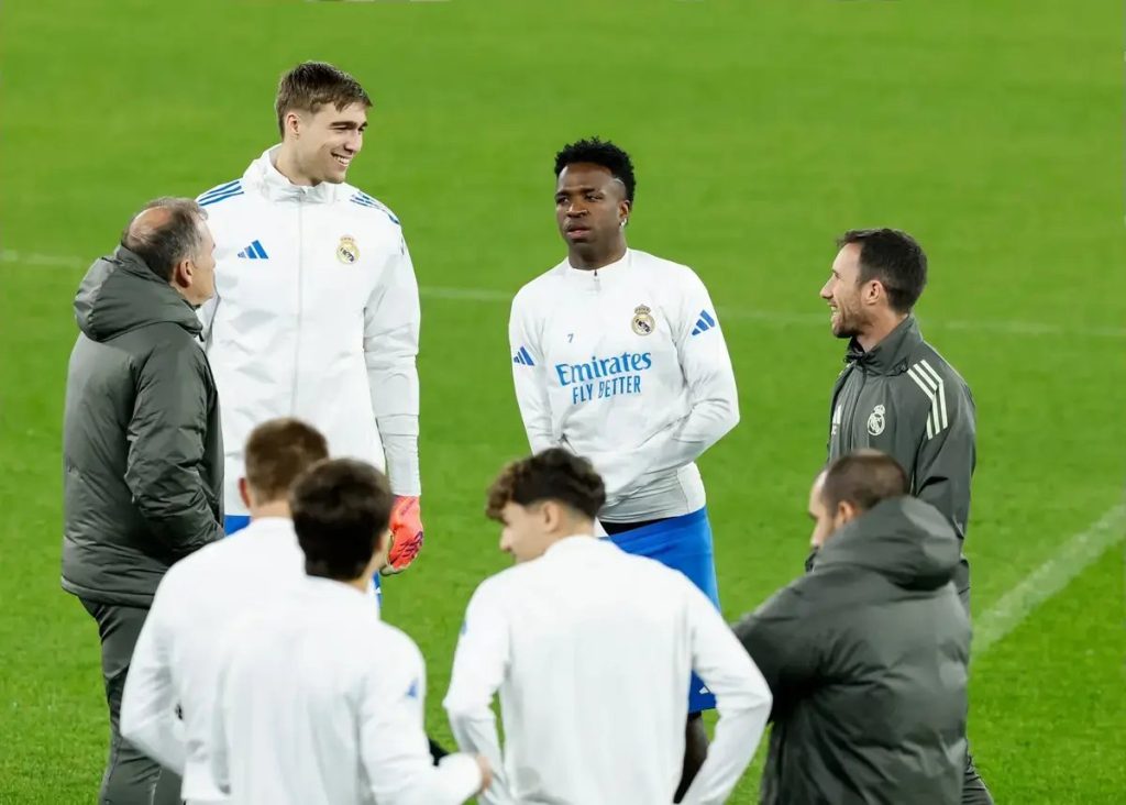 Arsenal open talks to sign vinicius junior in potential £100m transfer