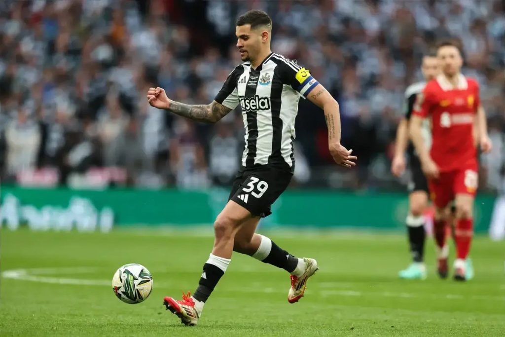 Arsenal prepare £70m bid for Newcastle’s Bruno Guimaraes amid agent’s cryptic social media post