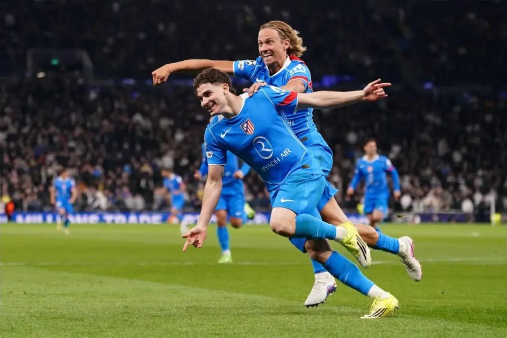 Arsenal receive two green lights to push Julian Alvarez transfer in record deal