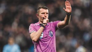 Arsenal star pushes referee Sam Barrott who admits error in community shield