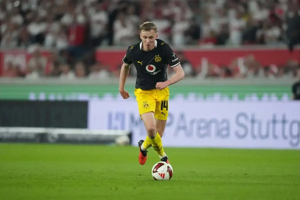 Arsenal targets Borussia Dortmund star Maximilian Beier with Man United and Tottenham watching
