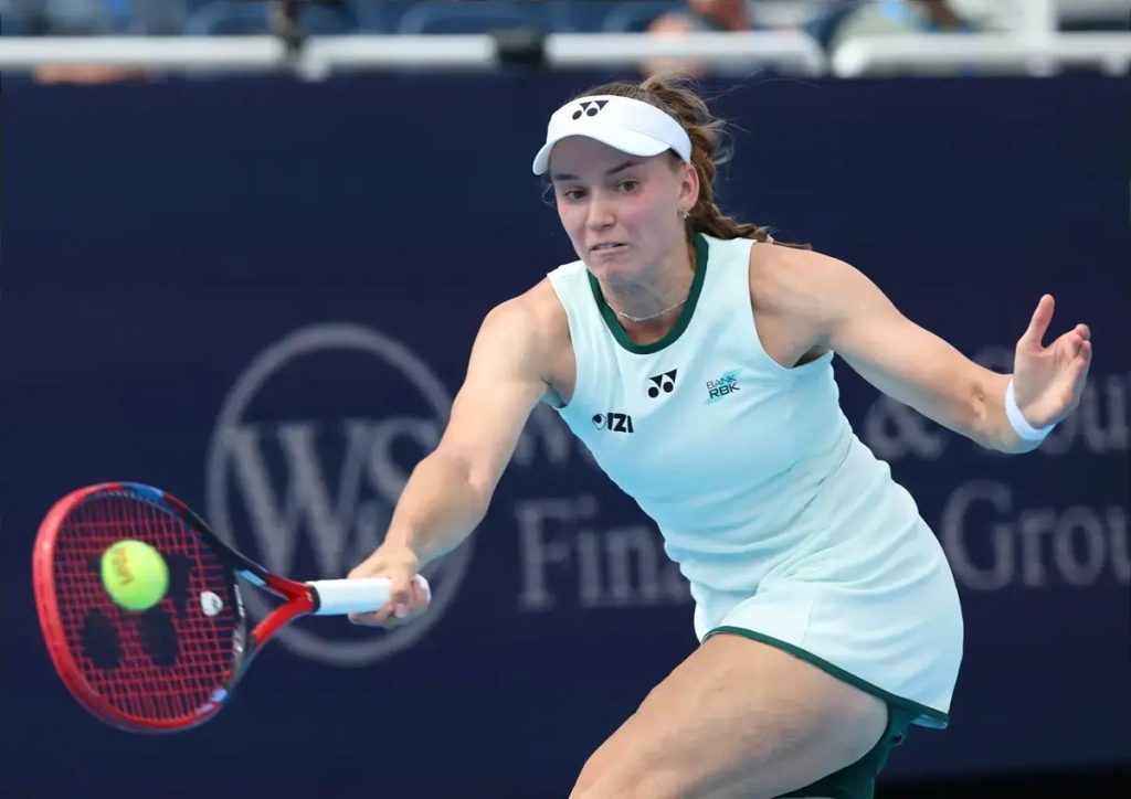 Aryna Sabalenka reminds everyone Elena Rybakina is closing in on WTA No. 1