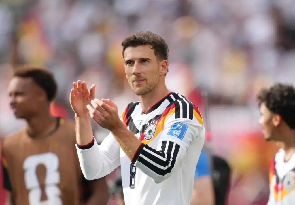 Aston Villa in talks to sign former Bayern midfielder Leon Goretzka
