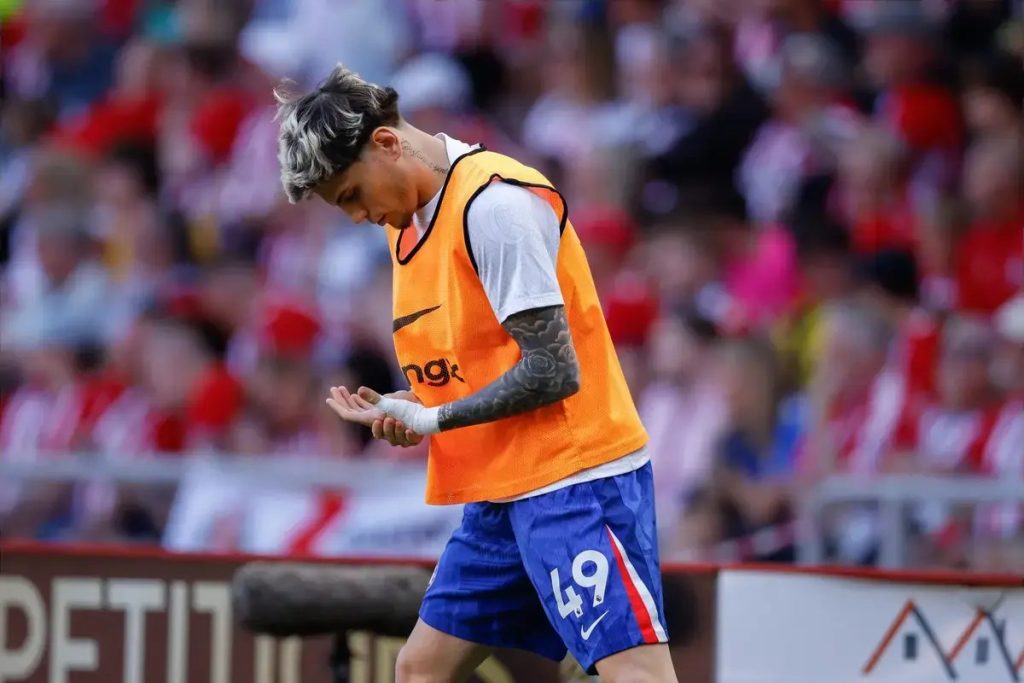 Aston Villa loan Garnacho deal shifts Jack Grealish’s future away from Villa