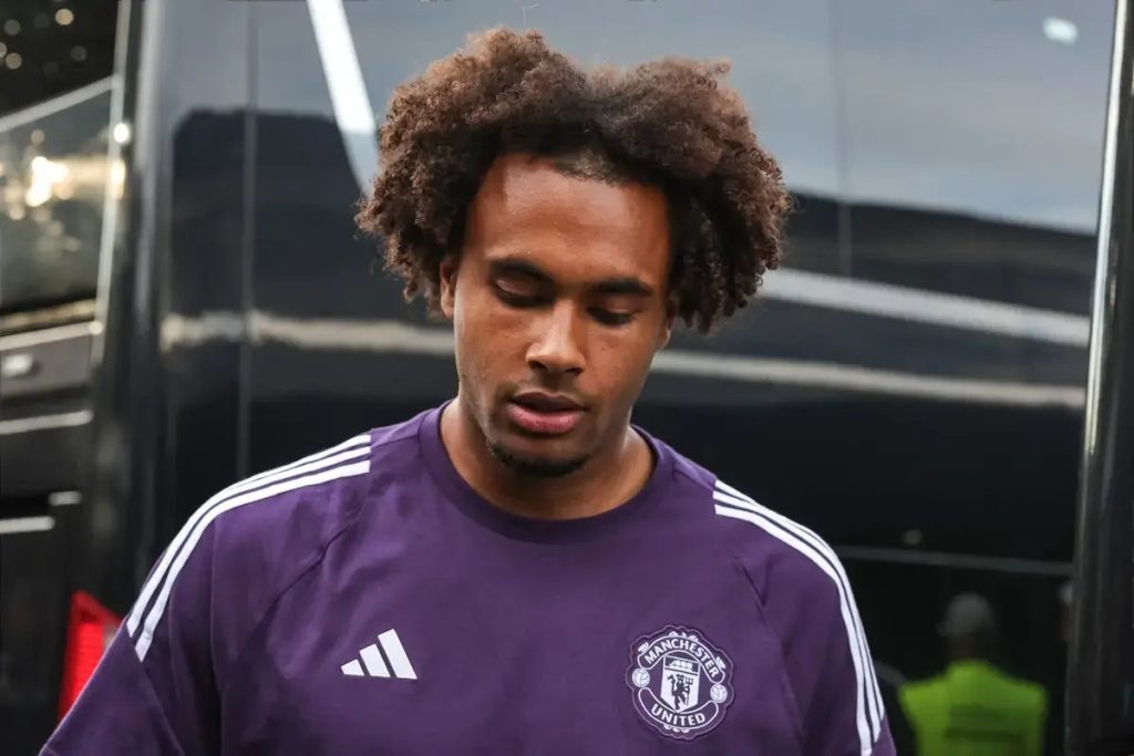 Aston Villa makes call to sign Manchester United’s Joshua Zirkzee as striker target