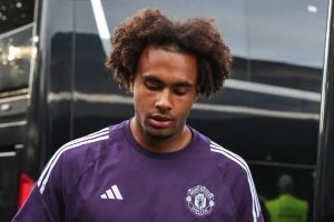 Aston Villa makes call to sign Manchester United’s Joshua Zirkzee as striker target