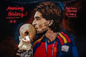 Barcelona can only offer Ferran Torres limited contract amid PSG interest
