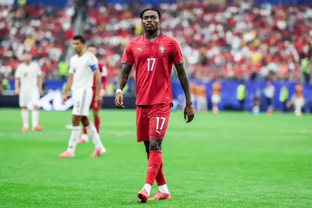 Barcelona eyes Rafael Leao loan deal as Man United target after Rashford trick