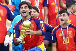 Barcelona plans immediate contract talks with World Cup hero Ferran Torres