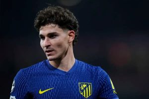 Arsenal weighs julian alvarez signing amid gabriel martinelli transfer talks