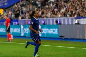Bayern Munique quer Kounde apesar da forte concorrência inglesa