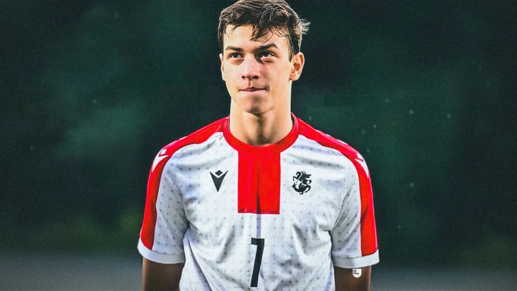 Bayern tracks Tornike Kvaratskhelia as promising Dinamo Tbilisi talent trains in Munich