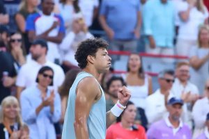 ben shelton dominates jakub mensik to reach montreal masters semifinal