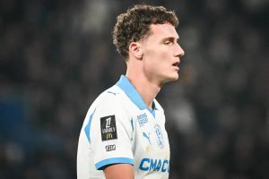 Benjamin Pavard fights to secure Inter future as Cristian Chivu keeps door open