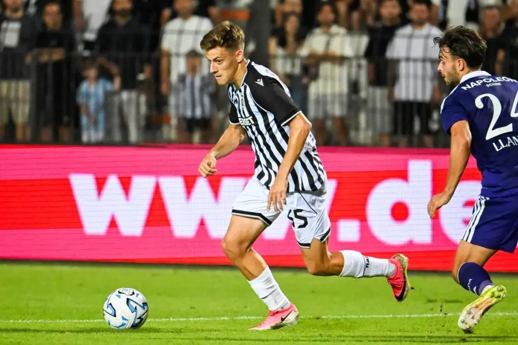 Borussia Dortmund set to complete €52m double transfer for Konstantelias and Veerman