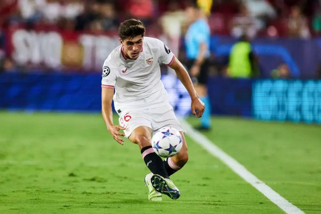 Bournemouth close in on Sevilla defender Juanlu Sanchez after Silva signing