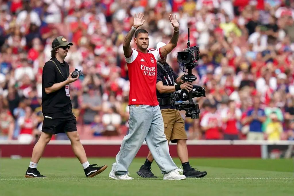 Bruno Guimaraes vows to tattoo trophies on his body if Arsenal win silverware