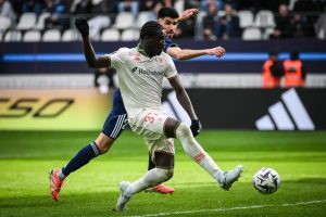 Burnley join race to sign rising Ghana defender Kojo Peprah Oppong from Nice