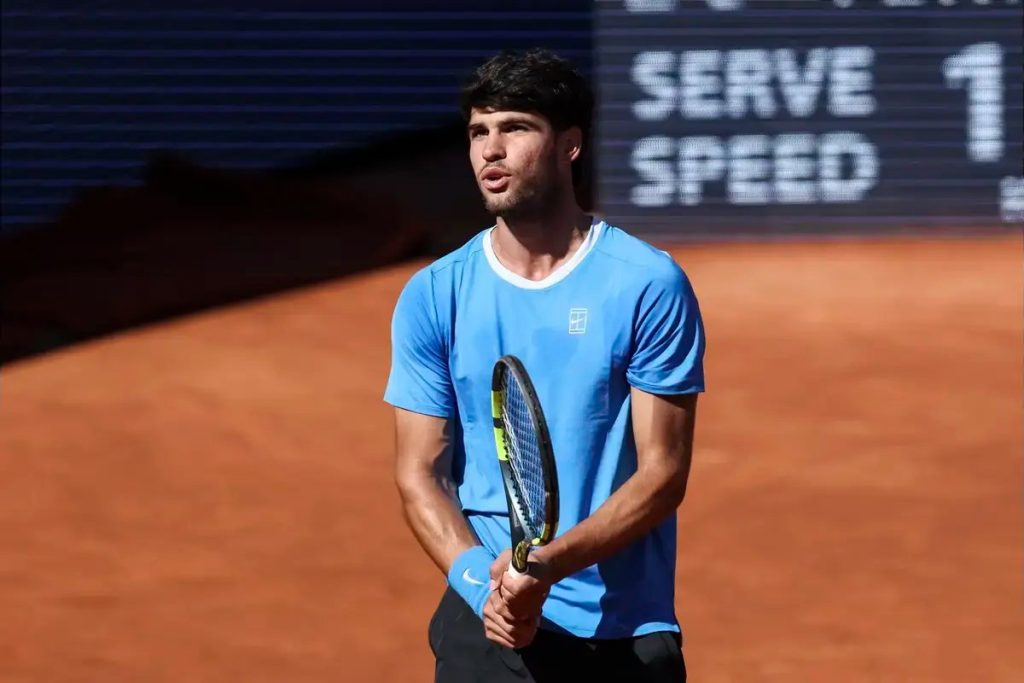 Carlos Alcaraz trains with Holger Rune ahead of US Open decision