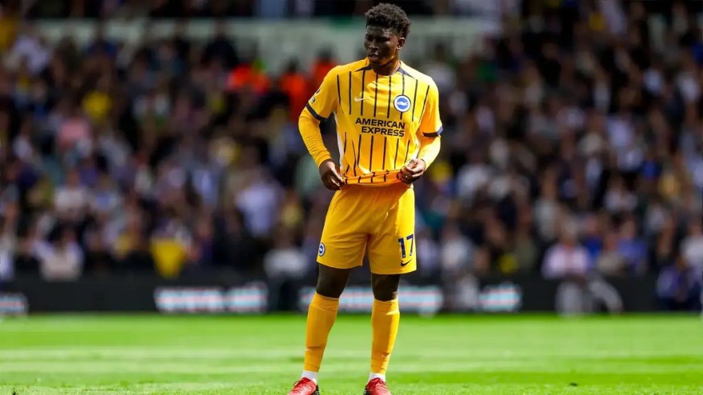 Carlos Baleba’s camp contacts Manchester United to explore summer transfer