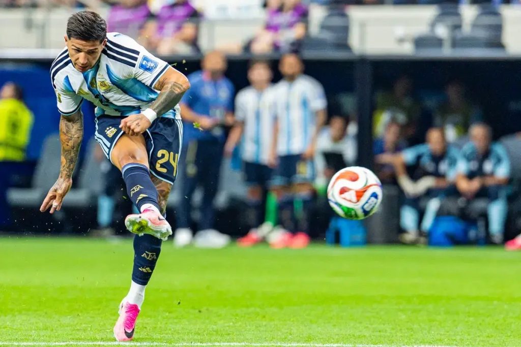 Chelsea reignites £120m Enzo Fernandez talks amid potential Real Madrid exit frenzy