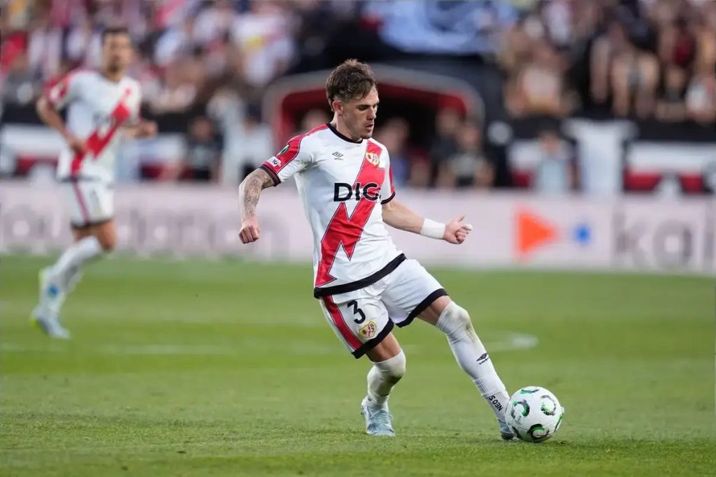 Chelsea target Pep Chavarria travels to England for medical ahead of €21m transfer