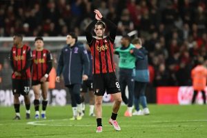 Chelsea willing to pay £60m for Bournemouth’s Alex Scott after Rogers deal
