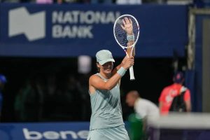 Coco Gauff and Iga Swiatek lead thrilling semi-finals at Canadian Open Toronto