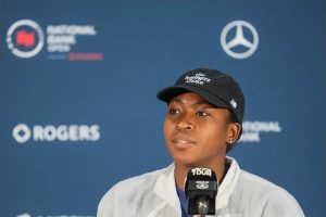 Coco gauff overcomes late scare as naomi osaka builds early lead at canadian open