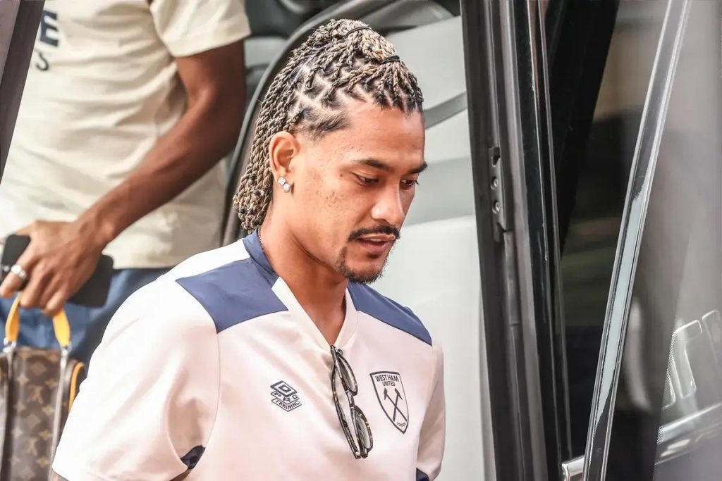Crysencio Summerville’s agent uses Roma interest to push Manchester United transfer