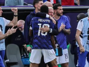 Didier Deschamps praises Mbappe’s leadership after extraordinary World Cup knockout display