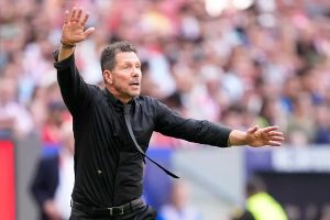 Diego Simeone responds to Julian Alvarez jeers amid Arsenal transfer links