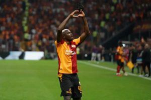 Dwight Yorke urges Arsenal to sign Victor Osimhen to secure Premier League title