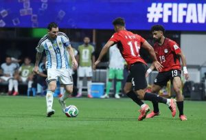 Egypt’s Mostafa Zico and Hossam Hassan accuse referee of rigging Argentina World Cup win