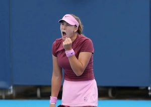 Elena Rybakina and Mirra Andreeva advance confidently at cincinnati open day four