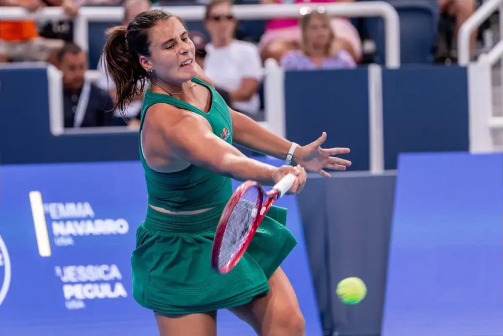 Emma Navarro celebrates us open win as Lois Boisson smashes racket in frustration