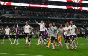England’s heroic ten-man fight at Azteca secures thrilling World Cup quarter-final win over Mexico