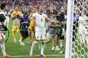 Declan Rice hails Harry Kane as an England legend: ‘I’ll tell my grandchildren’