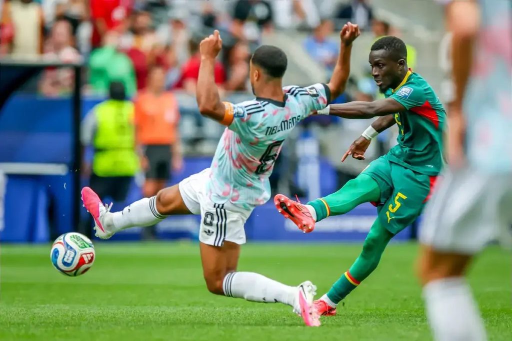 Everton confirm Idrissa Gueye departure after contract talks fail