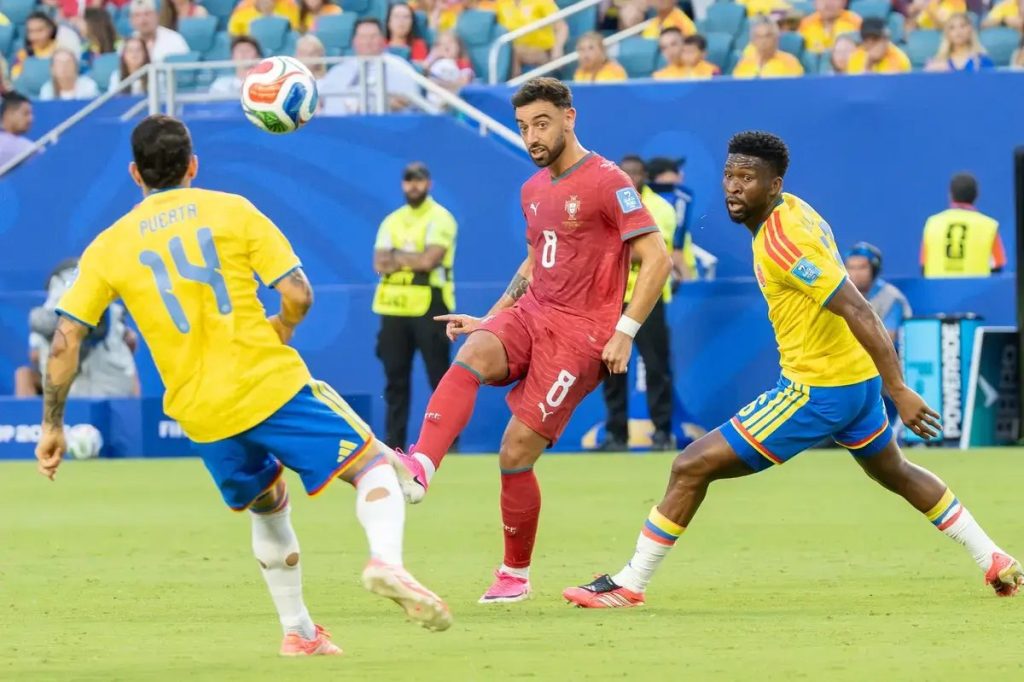 Fernandes and Cunha named in premier league World Cup best XI after stunning performances